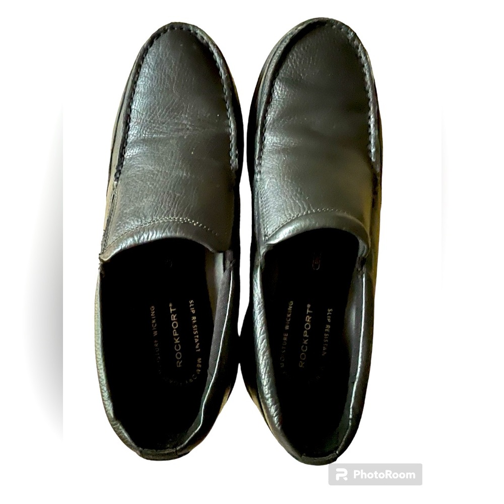 Men’s size 12 Rockport black loafers /dress shoes.VGUC